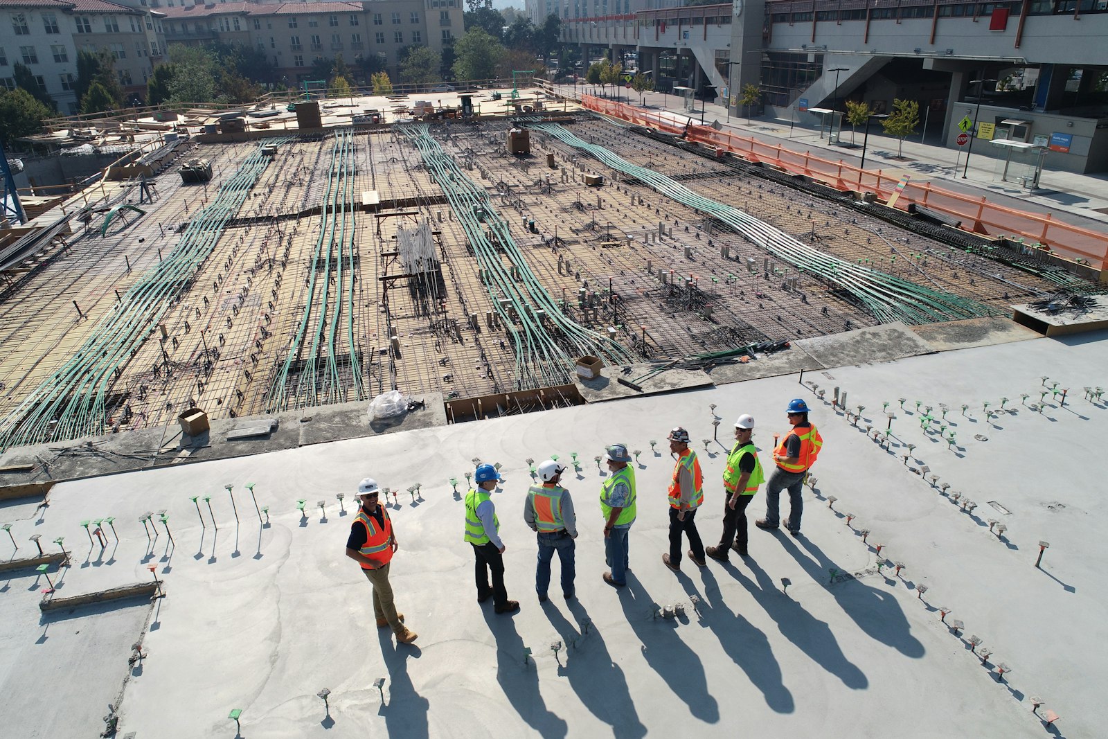 La squadra Quantica Costruzioni in cantiere
